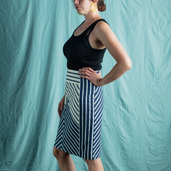 J. CREW | Navy Blue & White Chevron Striped Skirt - Picture 4 of 4
